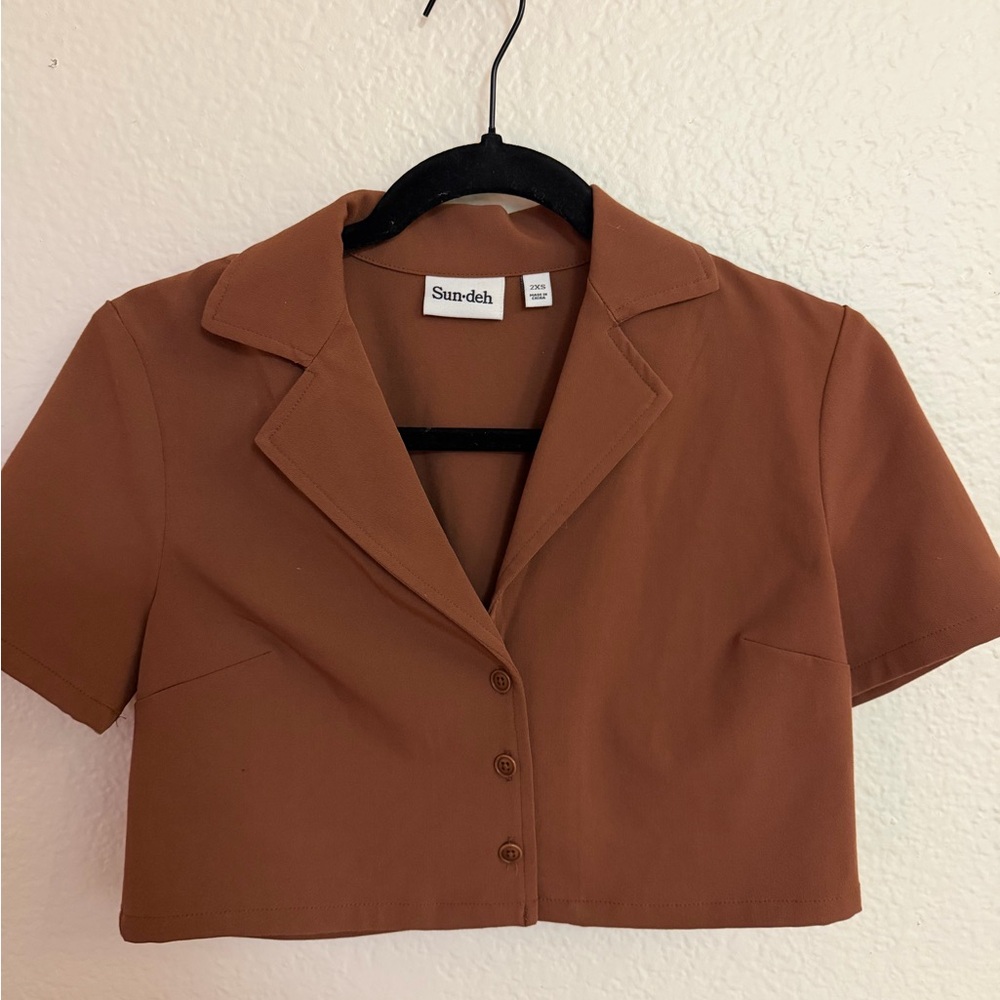 Aritzia Sun-deh Cropped Button Front Blazer Jacket - Rust Brown